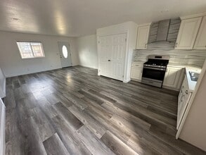 Building Photo - 12603 Jerome Ln