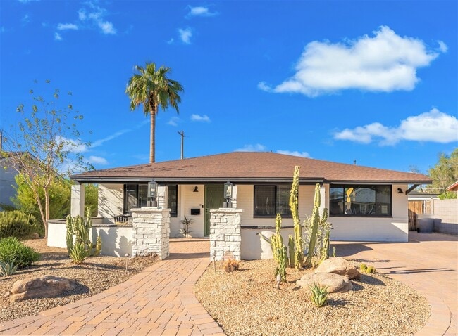 Photo - 2208 E Roma Ave House