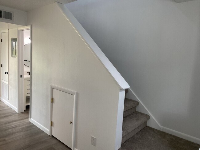 Foto del edificio - 12163 Pepperdine Pl