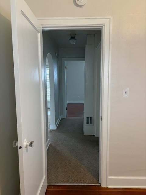 Foto del edificio - 4697 Clark Ave NE