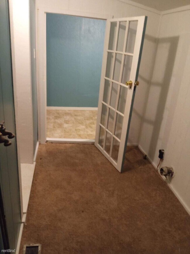 Foto del edificio - 2 br, 1 bath House - 963 Oak Street