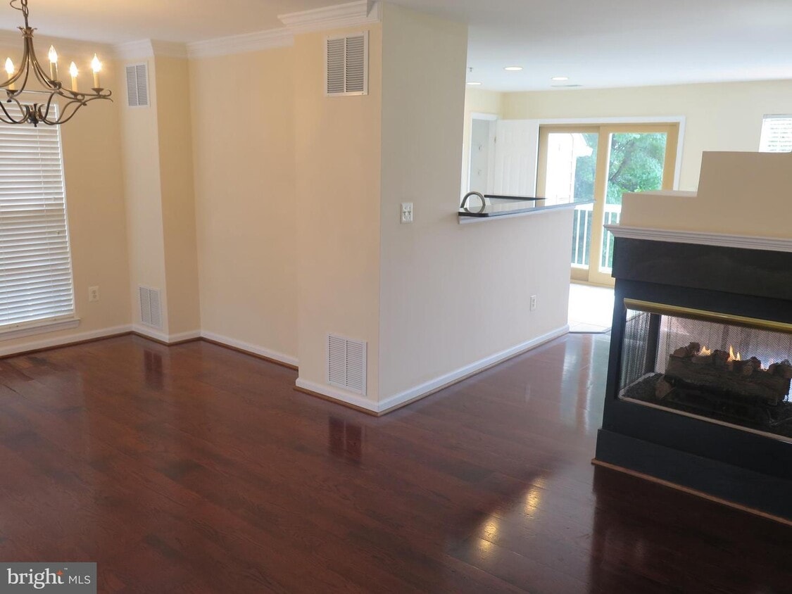 12032 Trumbull Way Unit 1B, Reston, VA 20190 Condo for Rent in Reston, VA