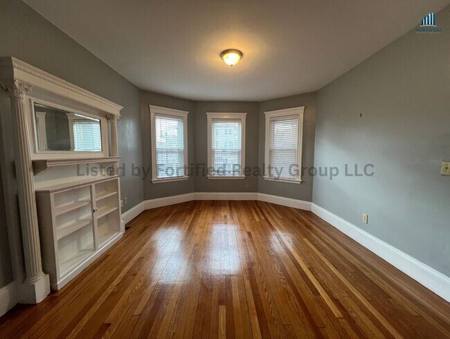 Foto del edificio - 142 Washington St