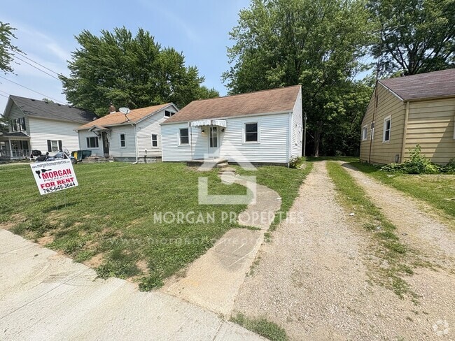 Building Photo - 1804 S Wall Ave