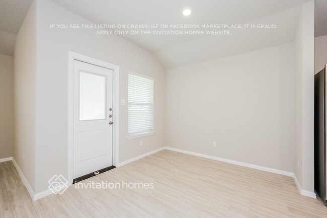 Building Photo - 413 Blanco Dr