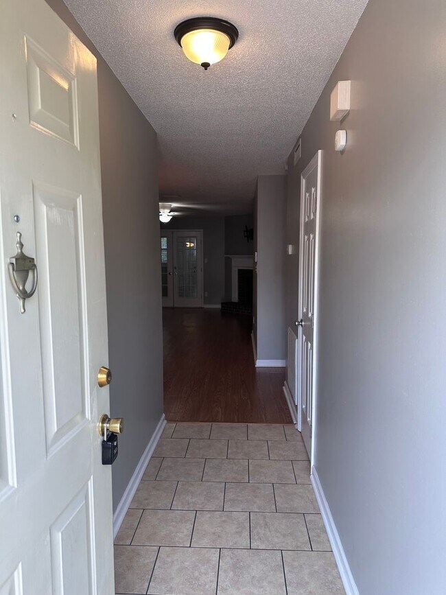 Foto del edificio - Whether you're downsizing or simply seekin...