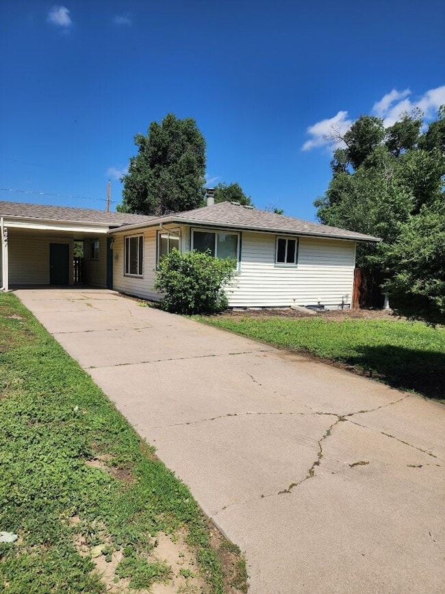 Building Photo - Long Realty & Property Management - 3 Bedr...