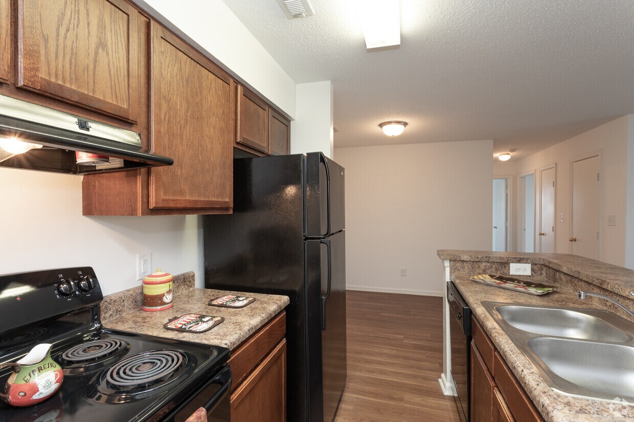 Monmouth Woods Apartments Apartments in King VA