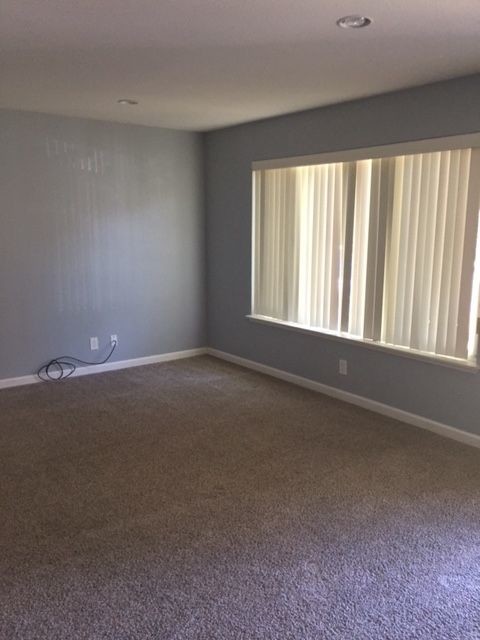 Foto del edificio - 2618 Buttonwillow Avenue
