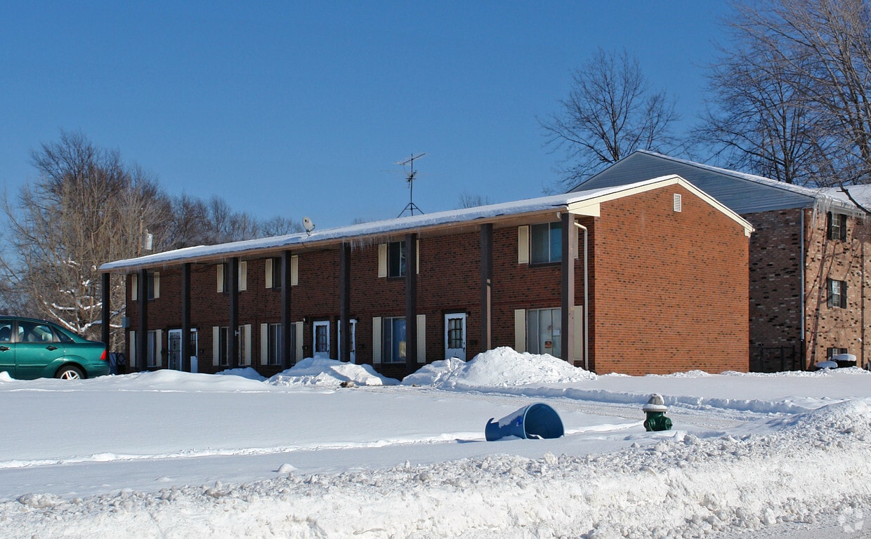 Building Photo - 1110-1106 Kingsway Dr