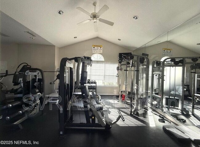Foto del edificio - 7701 Timberlin Park Blvd