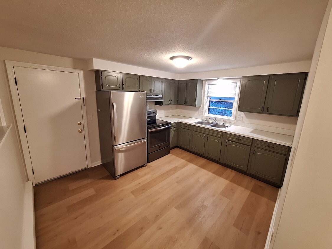 Photo - 204 Elm St - Unit 14