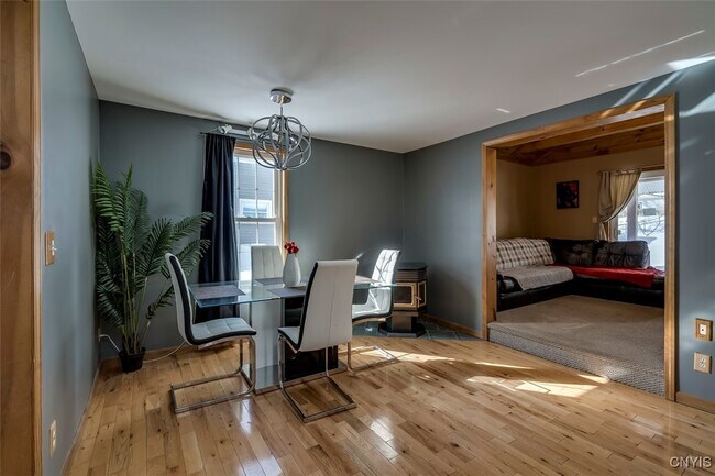 Foto del edificio - 5383 Bostwick St