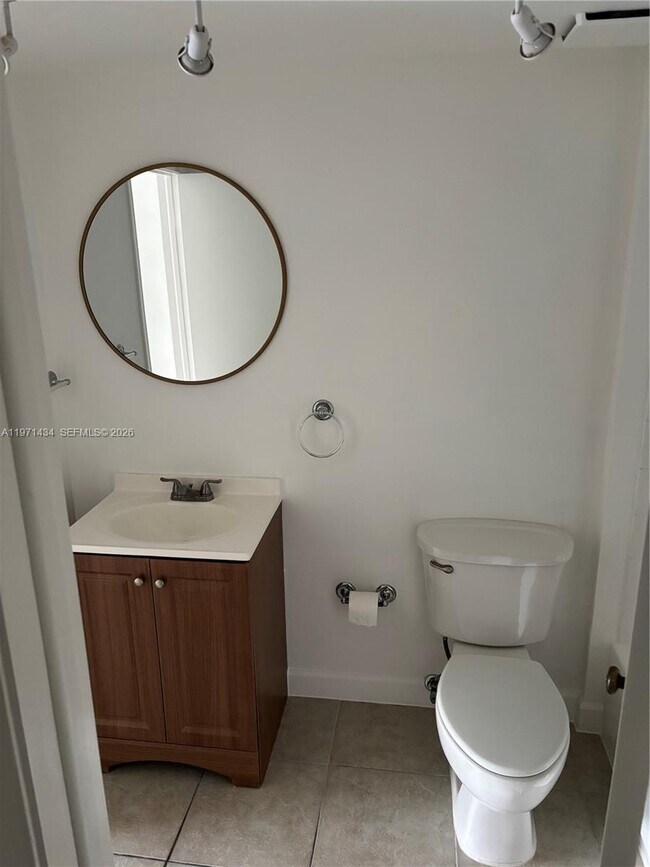 Foto del edificio - 7900 Camino Cir