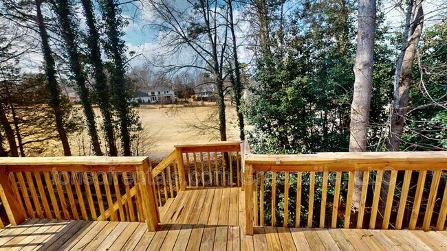 Foto del edificio - 710 Stallings Rd