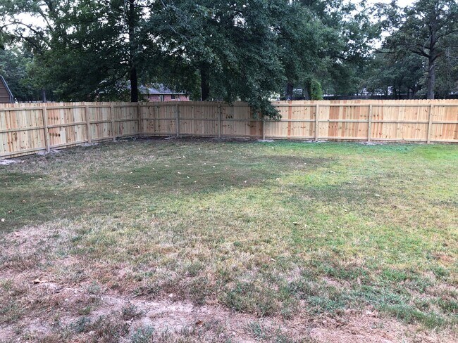 Foto del edificio - 107 Logan Ave