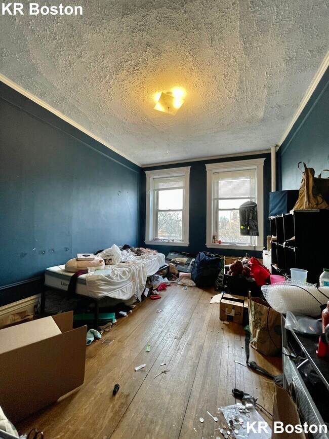 Building Photo - 60 Fenway