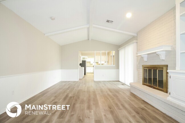 Foto del edificio - 5513 Cloverlawn Dr