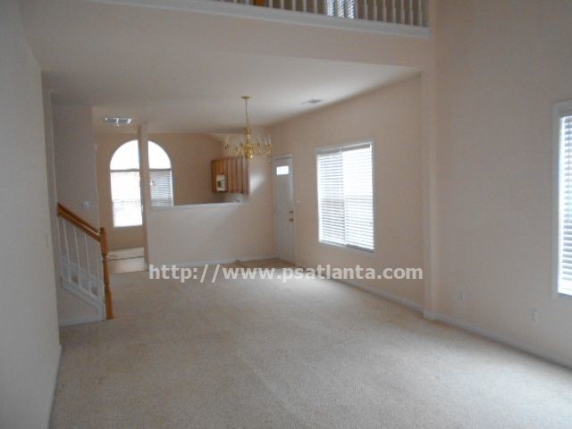 Foto del edificio - 2400 Suwanee Pointe Dr