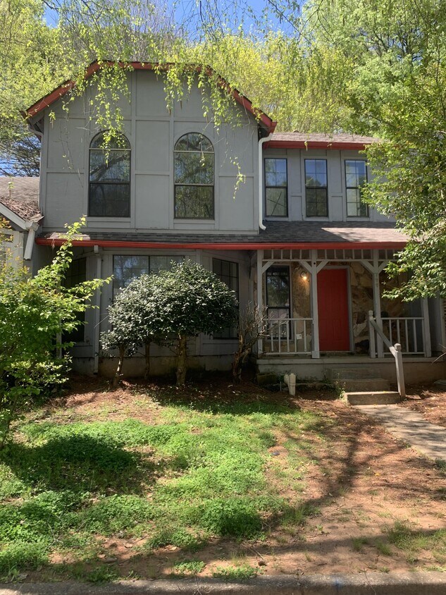 Primary Photo - 799 Heritage Oaks Dr