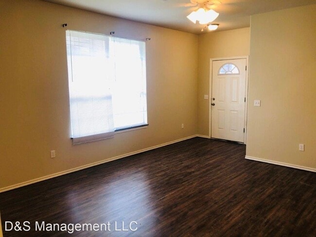 3 br, 2 bath House - 1405 Forest Ridge Way photo'