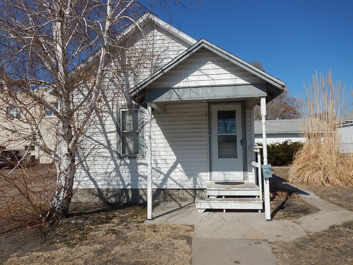 413 E B St, North Platte, NE 69101 House Rental in North Platte, NE