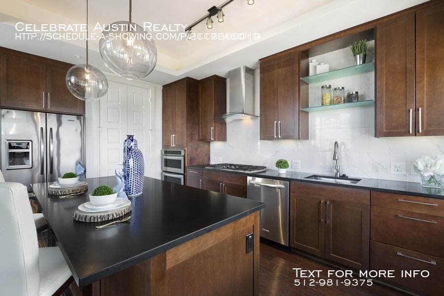 Primary Photo - Taylor Uptown Penthouse
