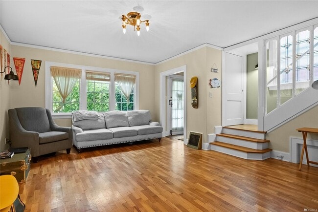 Building Photo - Cute North Tacoma Home - Stadium District ...