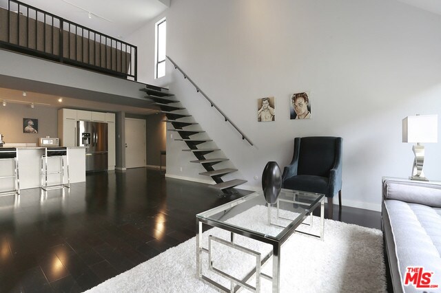 Foto del edificio - 950 N Kings Rd