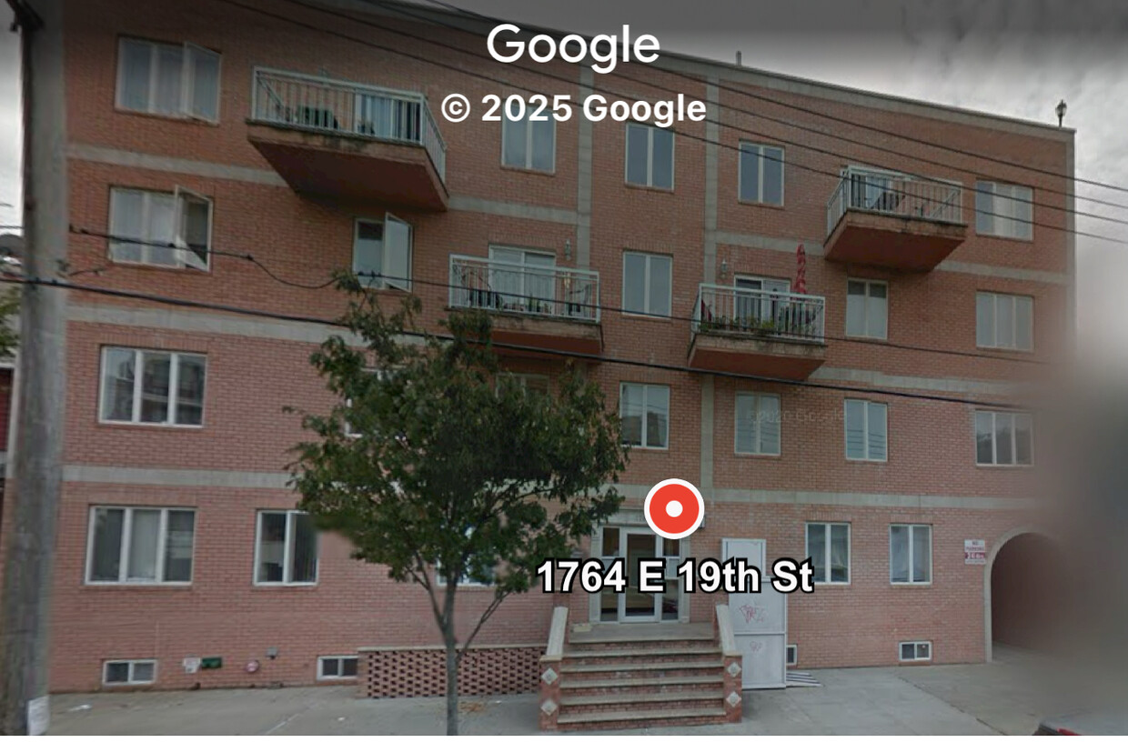 Primary Photo - 1762 E 19th St