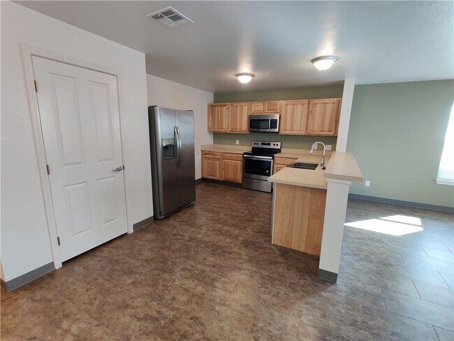 Foto del edificio - 702 W 6th St