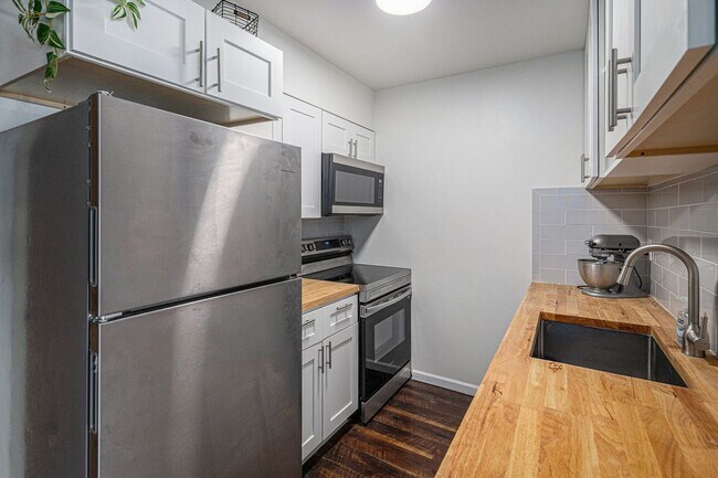 Foto del edificio - 4110 Hale Pkwy