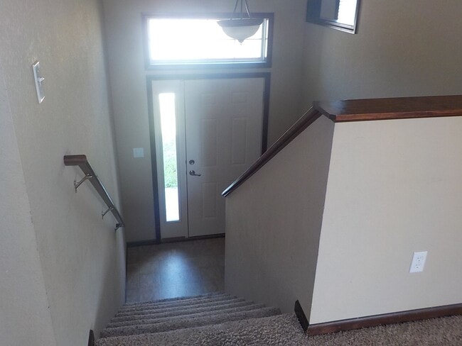 Building Photo - 1509 Hickory Ln