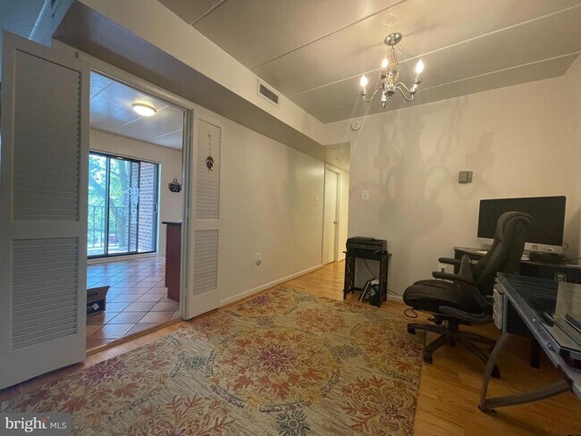 Foto del edificio - 132 Roberts Ln