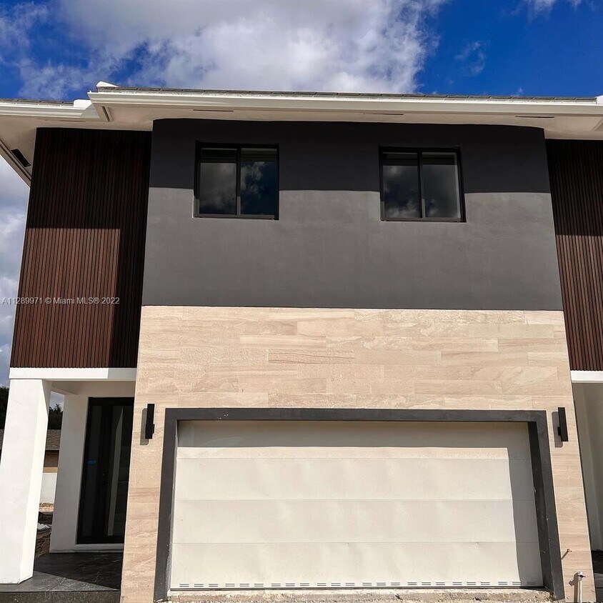 Fort Lauderdale, 
                        , –