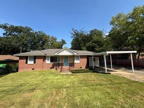 Building Photo - 622 Cardinal Dr