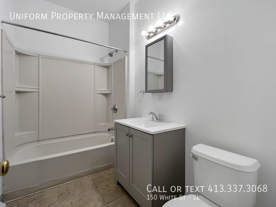 Primary Photo - 150 White St
