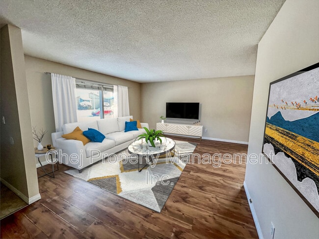 Building Photo - 14212-14114 114 St NW