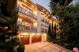 Building Photo - 1350 Benedict Canyon Drive