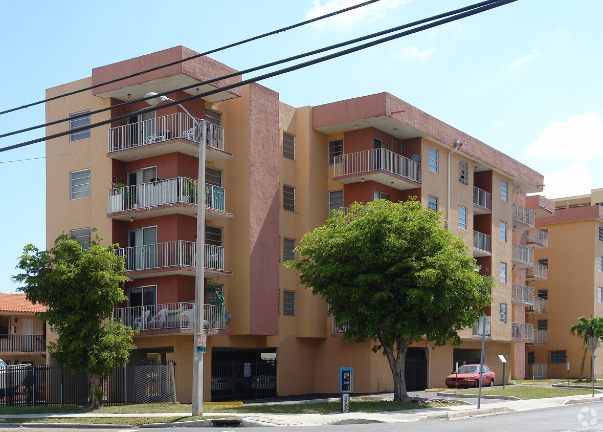 Building Photo - 1245-1271 NW 2nd St
