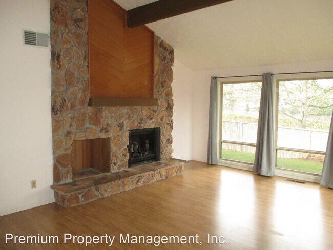 Building Photo - 3 br, 2 bath House - 1565 Kathy Ct S