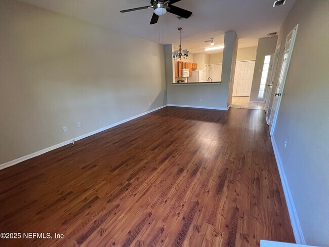 Foto del edificio - 621 Southbranch Dr