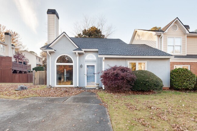 Foto del edificio - Charming East Cobb Home in Quiet Cul-de-Sac – Updated, Spacious & Great Schools!