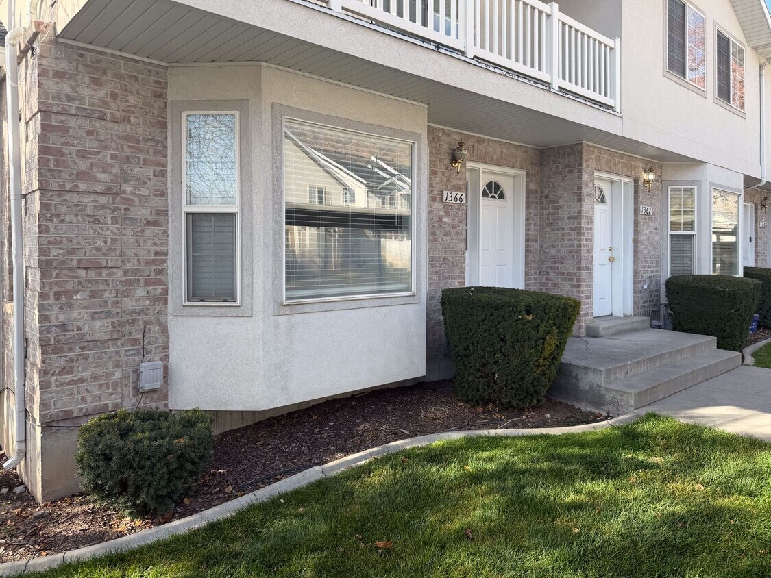 Foto principal - Peaceful Provo Row End Townhome