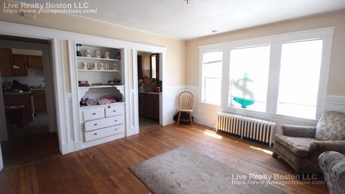 Primary Photo - 257 Foster St