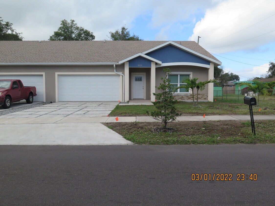 2220 S Deleon Ave, Titusville, FL 32780 Townhome Rentals in