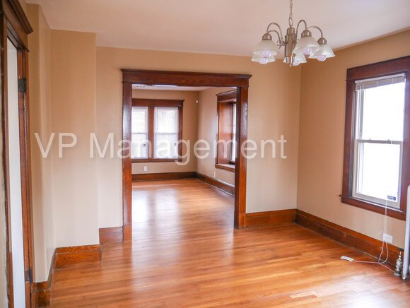 Building Photo - 14 Warrenton St