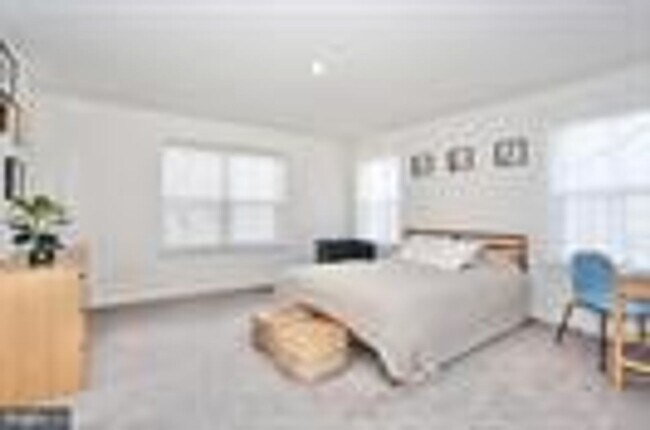 Building Photo - 1314 Hawk Hollow Dr, Crofton, MD 21114