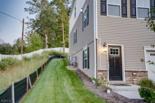 Foto del edificio - 1 Beirne Ln