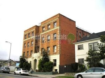 Foto principal - 839 S Wilton Pl